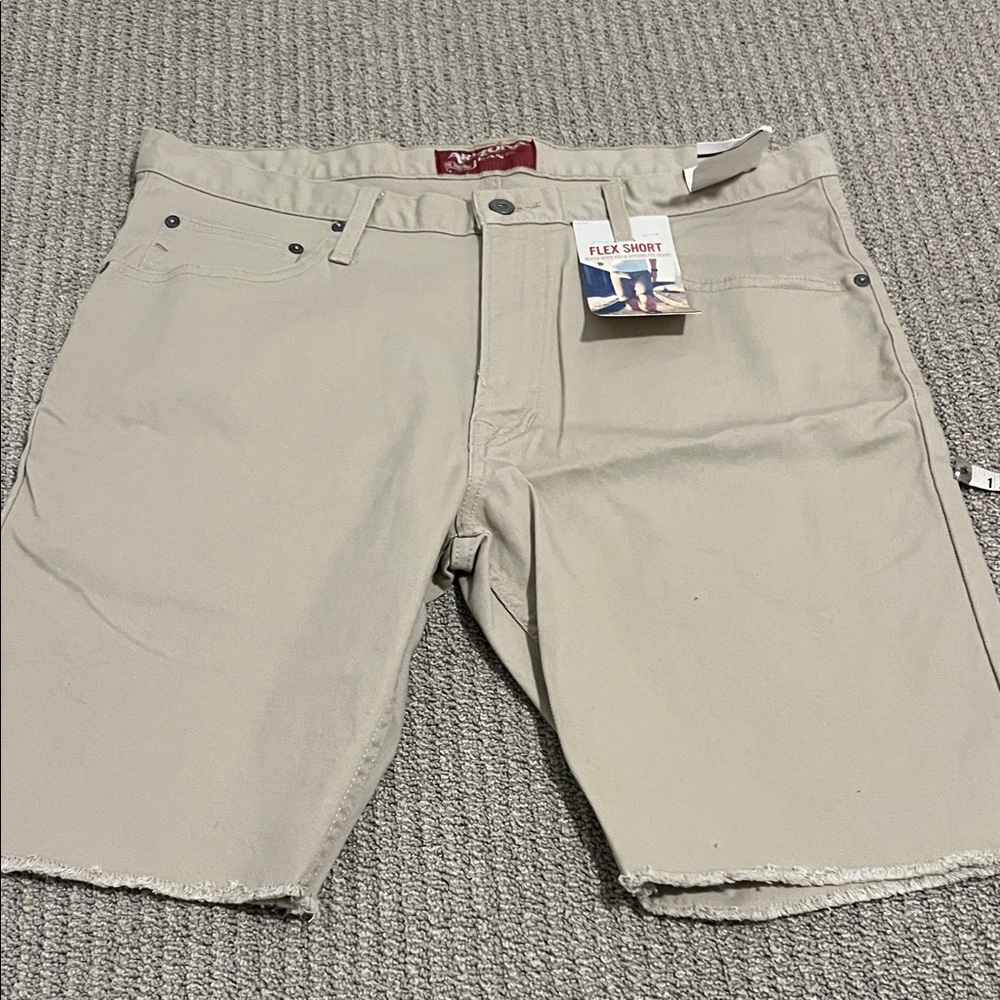 Arizona Jean Company Men's Beige Jean Shorts